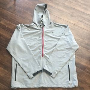Nike jacket/wind breaker